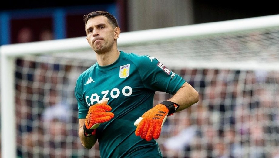 El arquero del Aston Villa fue destronado por Donnarumma en los premios The Best.