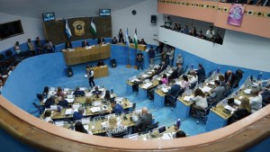 La Legislatura de Río Negro sancionó nuevas leyes y renovó su integración con la asunción de Alejandra Mas