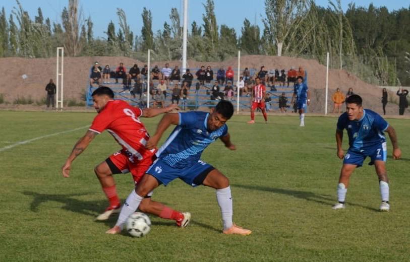 Independiente y La Amistad se miden en La Chacra, con ventaja para el Rojo en la ida. (Foto: Gentileza Vanina Campos)