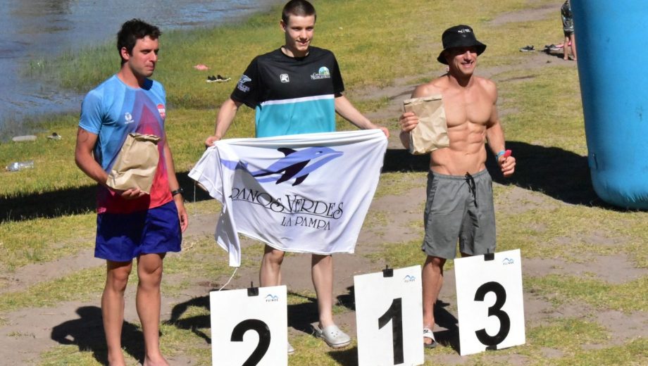 El podio de "Los Cuatro Puentes", formado por Emilio Gaiser, Matías Campi y Gonzalo Santellán.