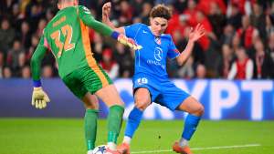 Julián Álvarez marcó un tanto para darle un triunfo clave al Atlético de Madrid en Países Bajos