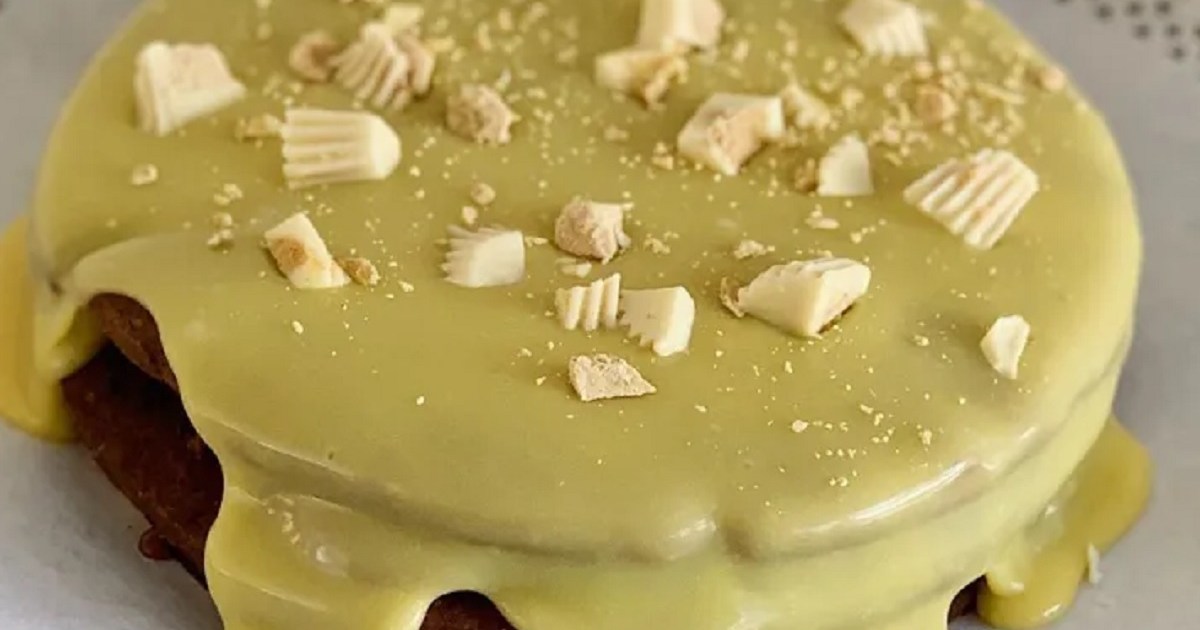 Torta alfajor triple de nuez, chocolate y dulce de leche, para la merienda ¿cómo se hace?