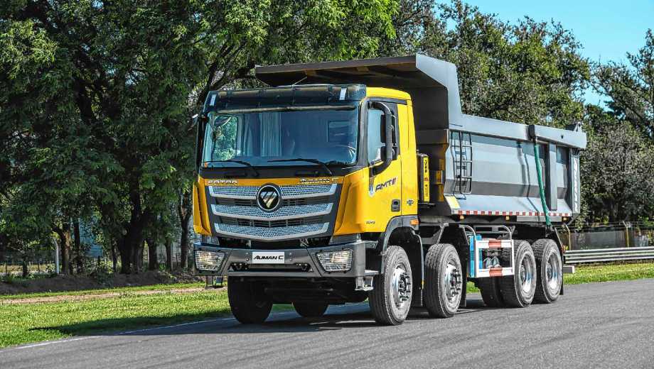 “Estamos ampliando el portafolio para Vaca Muerta con camiones más pesados, por encima de los 450 caballos, y unidades preparadas para bitrenes, porque ahí está el ahorro de costos para el transportista”, explican desde Foton Argentina.