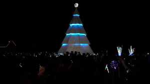 Bariloche encendió las luces de la Navidad: el festejo que es el «trampolín» al verano
