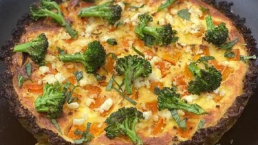 Tarta saludable de zapallo y ricota con masa de brócoli crujiente