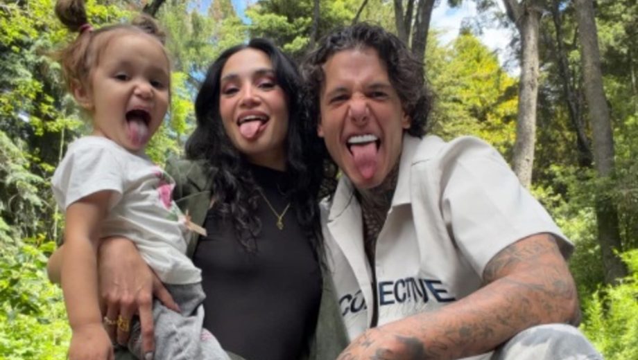Melody Luz y Alex Caniggia, junto a su hija Venezia, desde la Patagonia.-
