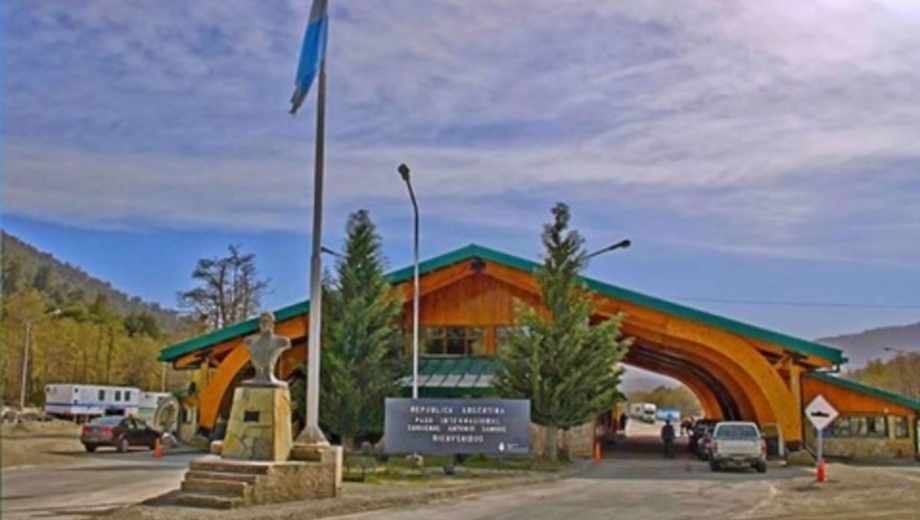 Paso internacional Cardenal Samoré.-