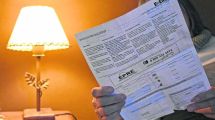 Imagen de Bajarán un 60% los impuestos en las boletas de luz y gas de Río Negro: cómo impactará en el monto a pagar