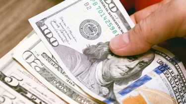 Dólar hoy viernes 19 de diciembre 2025: cotizaciones del oficial y blue