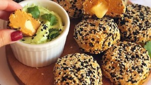 Deliciosas bombas de calabaza y garbanzos, ideales si te estás cuidando