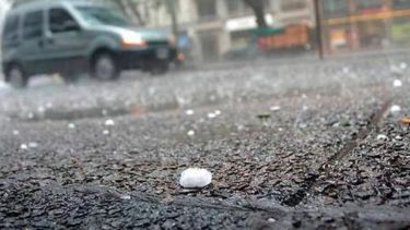 Alerta por tormentas, posible granizo y ráfagas  en 15 provincias este domingo: hay en un sector de la Patagonia