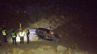 Un joven desbarrancó en un puente sobre la Ruta 40 y está en grave estado: será trasladado a Neuquén