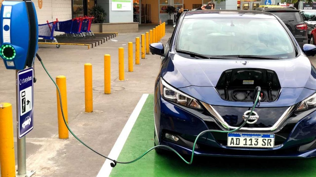 Cuáles son los autos eléctricos e híbridos que ingresarán sin arancel
