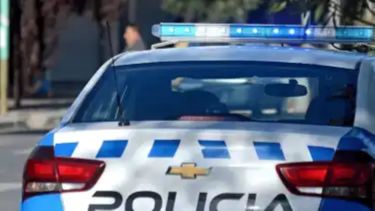 Violencia de género: una joven de 19 años fue apuñalada por su ex en Centenario frente a su bebé