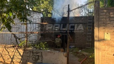 Lo desmayaron a golpes e incendiaron la casa: dos imputados por el violento crimen en Neuquén