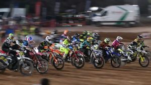 Supercross de verano: Una noche brillante, hasta que la luz dijo basta