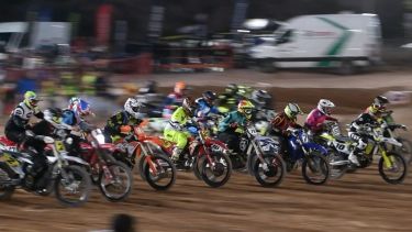 Supercross de verano: Una noche brillante, hasta que la luz dijo basta