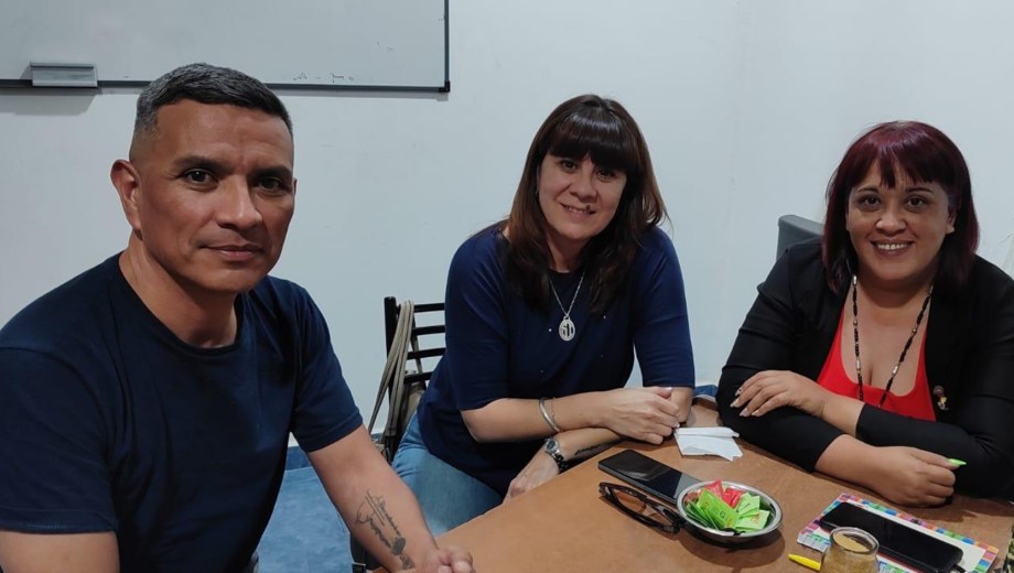 Silvana Inostroza y Laura Ortiz López en el encuentro de este viernes.