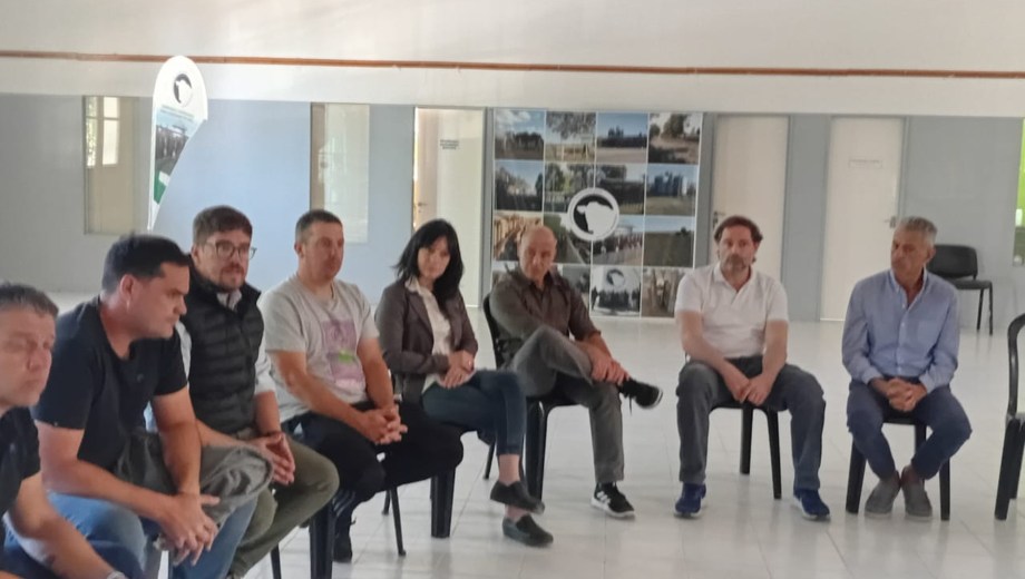 Funcionarios rionegrinos y técnicos del BID visitaron Guardia Mitre.