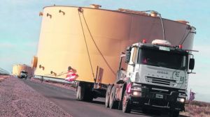 Atención Vaca Muerta: el traslado de estructuras petroleras a Añelo provocará demoras y restricciones este jueves 23 de julio