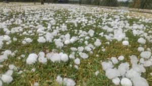 Alerta por tormentas, posible granizo y ráfagas  en trece provincias este lunes: advertencia por viento en un sector de la Patagonia