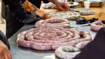 Imagen de Confirmaron tres casos de triquinosis en Neuquén: detectaron chorizos contaminados en carnicerías