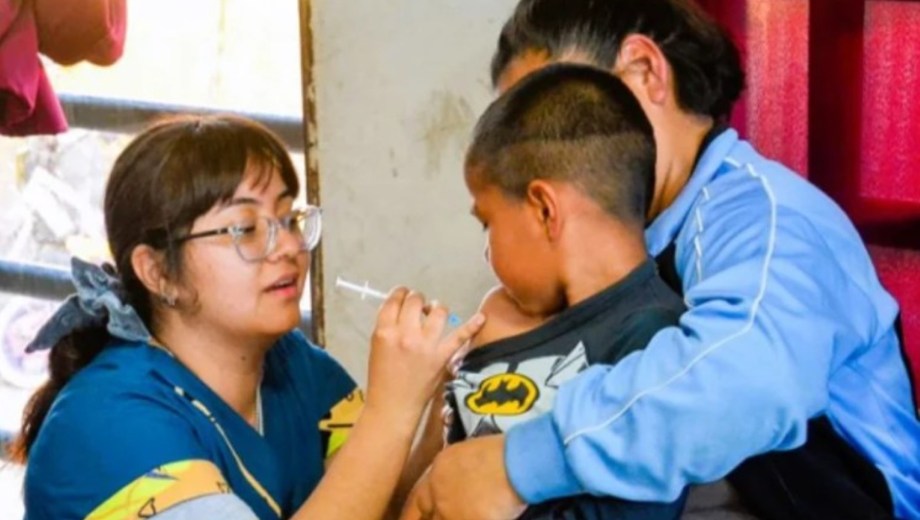 La vacunación es la principal forma de prevención del coqueluche. Foto: Gentileza NA. 