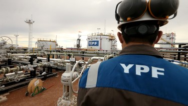 Un área de Vaca Muerta es la primera de Argentina en romper la barrera de los 100.000 barriles diarios