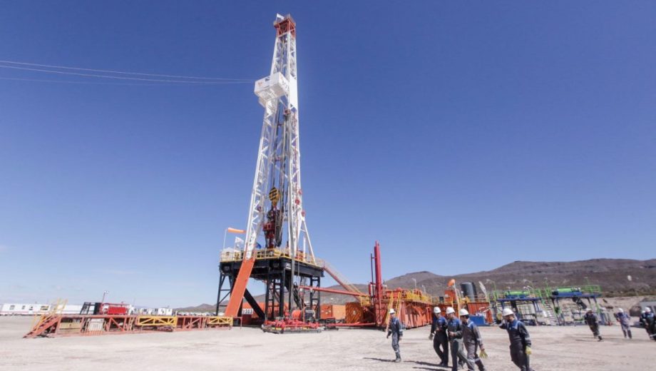 La empresa mantiene la expectativa positiva sobre el potencial geológico de Mendoza y reafirma la solidez del modelo institucional de la provincia. 