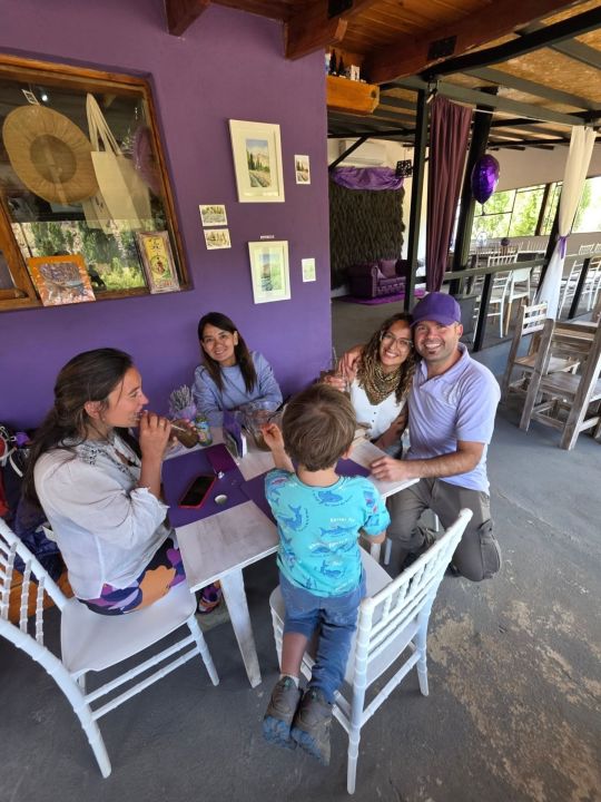 Lavandas en la Patagonia: el parque agroecol&oacute;gico que florece cada verano a minutos de Bariloche