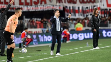 River debuta en el Torneo Apertura, ante Barracas Central: formaciones, hora y TV