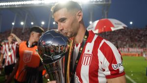Lucas Alario, de convertir un doblete histórico a ser descartado por Estudiantes