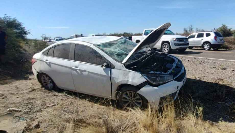 El accidente ocurrió cuando un auto que viajaba desde Cipolletti hacia San Antonio Oeste. Foto: gentileza.