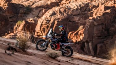 En un día difícil para los argentinos en el Dakar, Rostan mantuvo su posición en la general