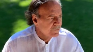 Denunciaron a Julio Iglesias por presuntas agresiones sexuales y abuso de poder