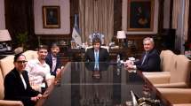 Imagen de Javier Milei recibió en la Casa Rosada a los hermanos Cunio tras su liberación por Hamas
