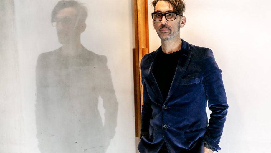 Tan versátil como experimental, Diego Frenkel es uno de los artistas más influyentes de la escena indie de los 2000.