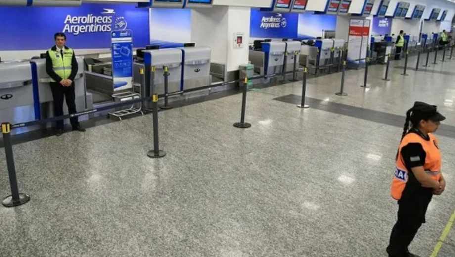 ATE anunció un paro nacional en aeropuertos. 