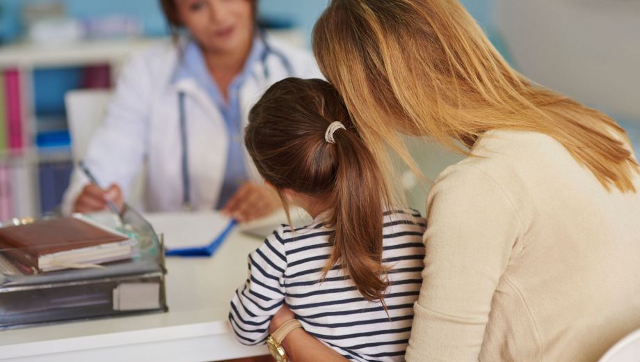 El síndrome de intestino corto impide absorber bien los nutrientes y líquidos de los
alimentos.