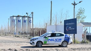 Robo en la arenera de Allen: cómo es el camión que buscan y por qué refuerzan la hipótesis de un golpe planificado