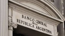 Imagen de El Banco Central sumó dólares a las reservas, el dólar se mantuvo estable y repuntó la deuda externa privada