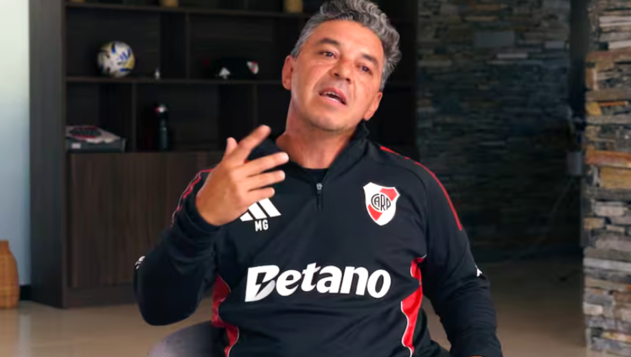El Muñeco dio la larga entrevista en el canal oficial de River. (@riverplate)