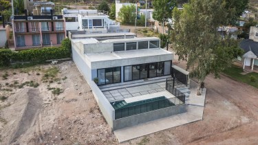«El Chocón era Disney»: una casa construida para rendir homenaje a las primeras de la villa