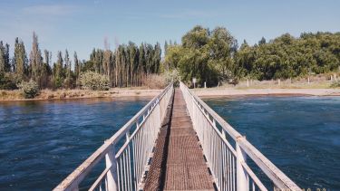 Un lugar donde el agua siempre es protagonista, muy cerca de Neuquén y Cipolletti, mil cosas para hacer