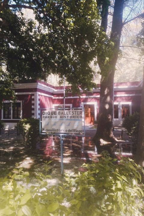 Contralmirante Cordero y Barda del Medio, la escapada de agua y calma a minutos del Alto Valle