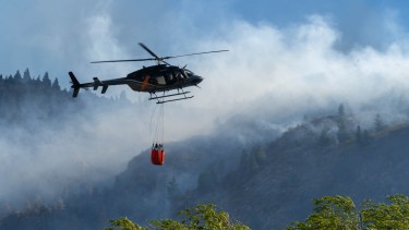 La Comarca Andina en alerta: la vida cotidiana bajo la amenaza del fuego