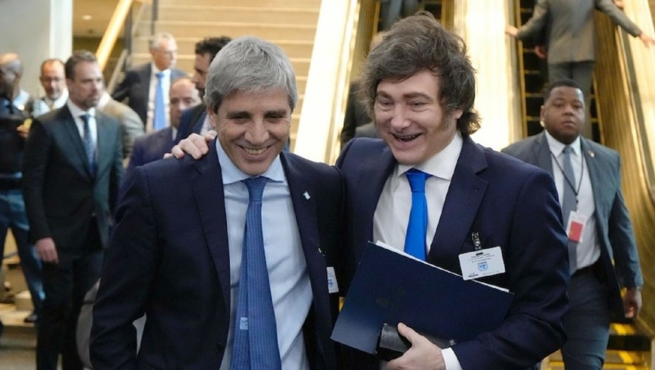 Dólar y riesgo país. 