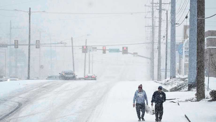 Tormenta invernal histórica avanza por Estados Unidos. Foto: AP 