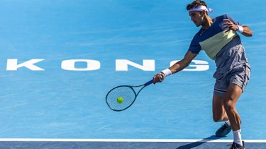 Tomás Etcheverry se despidió del ATP de Hong Kong tras caer ante Lorenzo Musetti