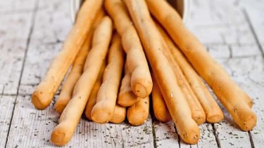 En 8 pasos: Cómo hacer grisines saborizados y fáciles de Paulina Cocina 